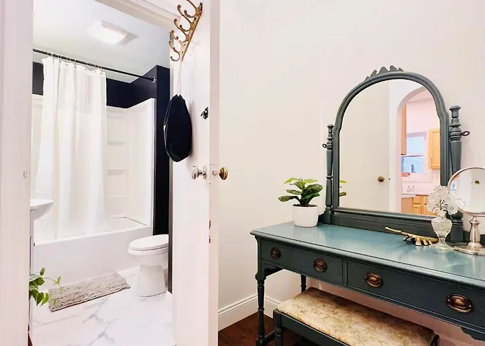 History - Eclectic Luxury - Upper Lawrenceville *